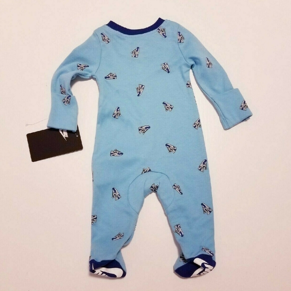 NWT Nike Cotton Playsuit/Pajamas (0-3M/6-9lb) - Picture 3 of 8